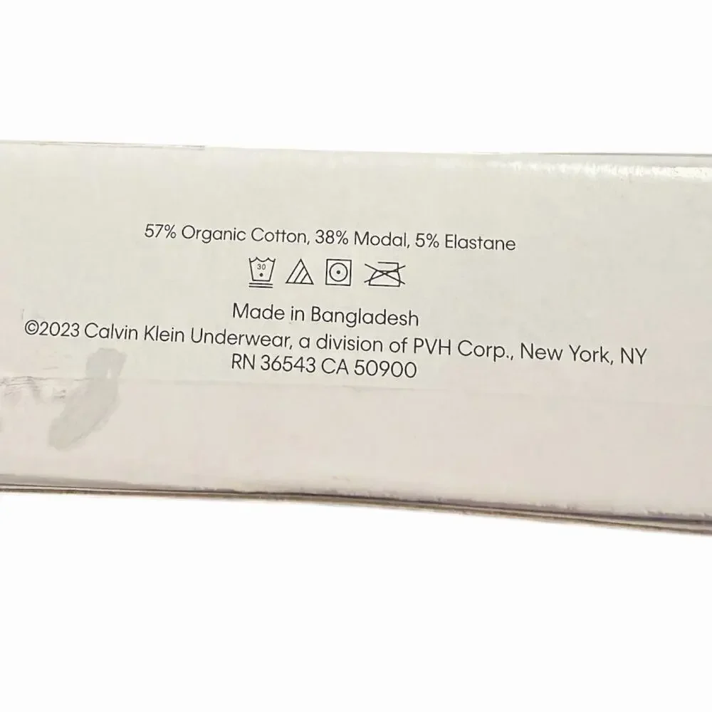 Calvin Klein Pack of 3 Boxer Briefs Size Medium Logo Waistband NEW MSRP $47